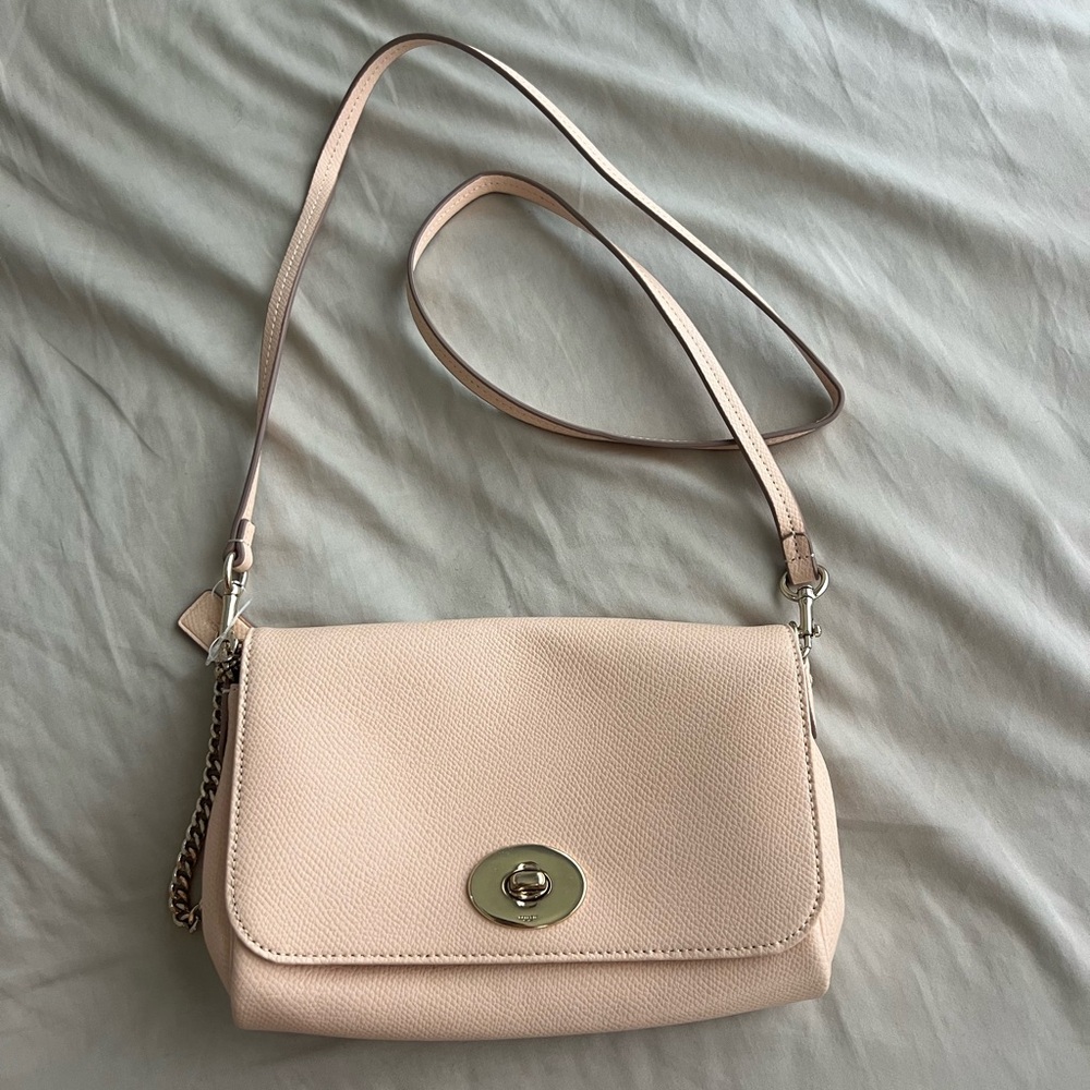 Coach Light Pink Cream Pebbled Leather Bag